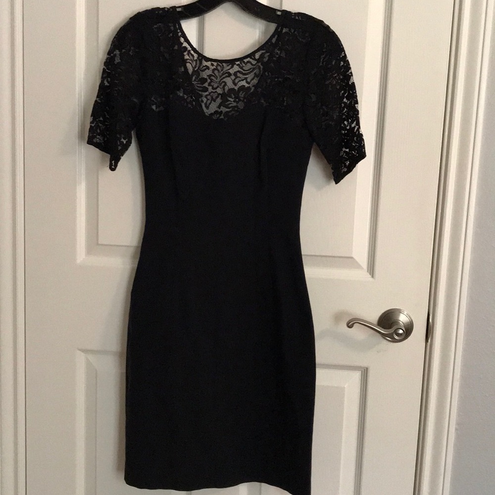 Maria Bianca Nero Black Lace sleeves dress